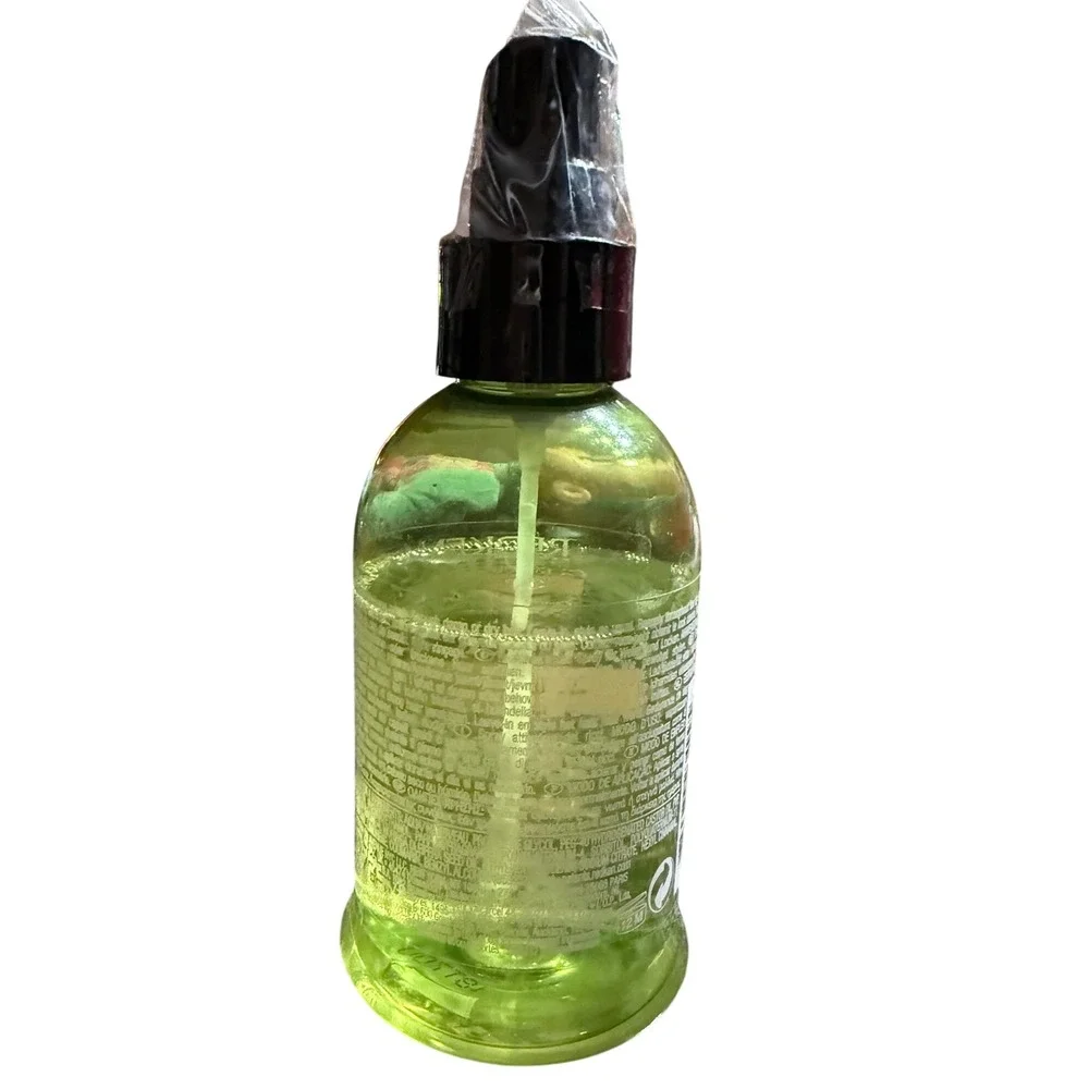 Redken Wind Up Energizing and Texturizing Spritz for Waves Discontinued 5oz